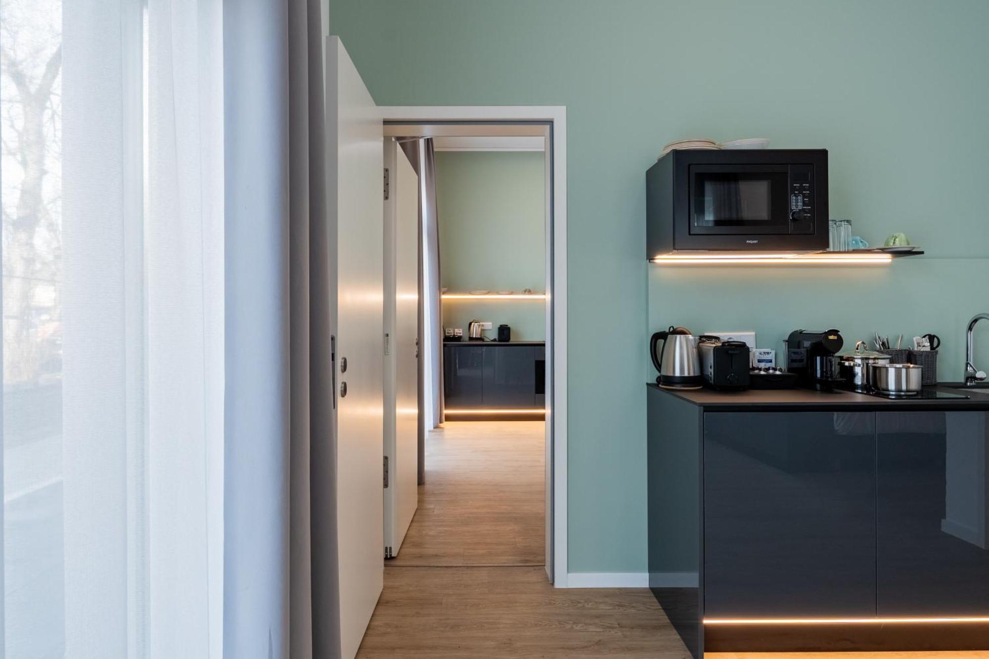 Nena Apartments Berlin Adlershof Buitenkant foto