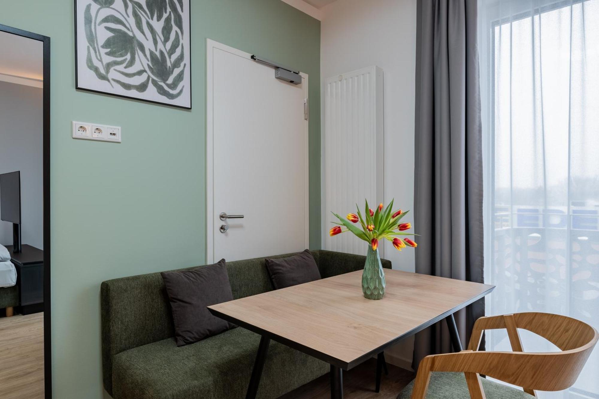 Nena Apartments Berlin Adlershof Buitenkant foto