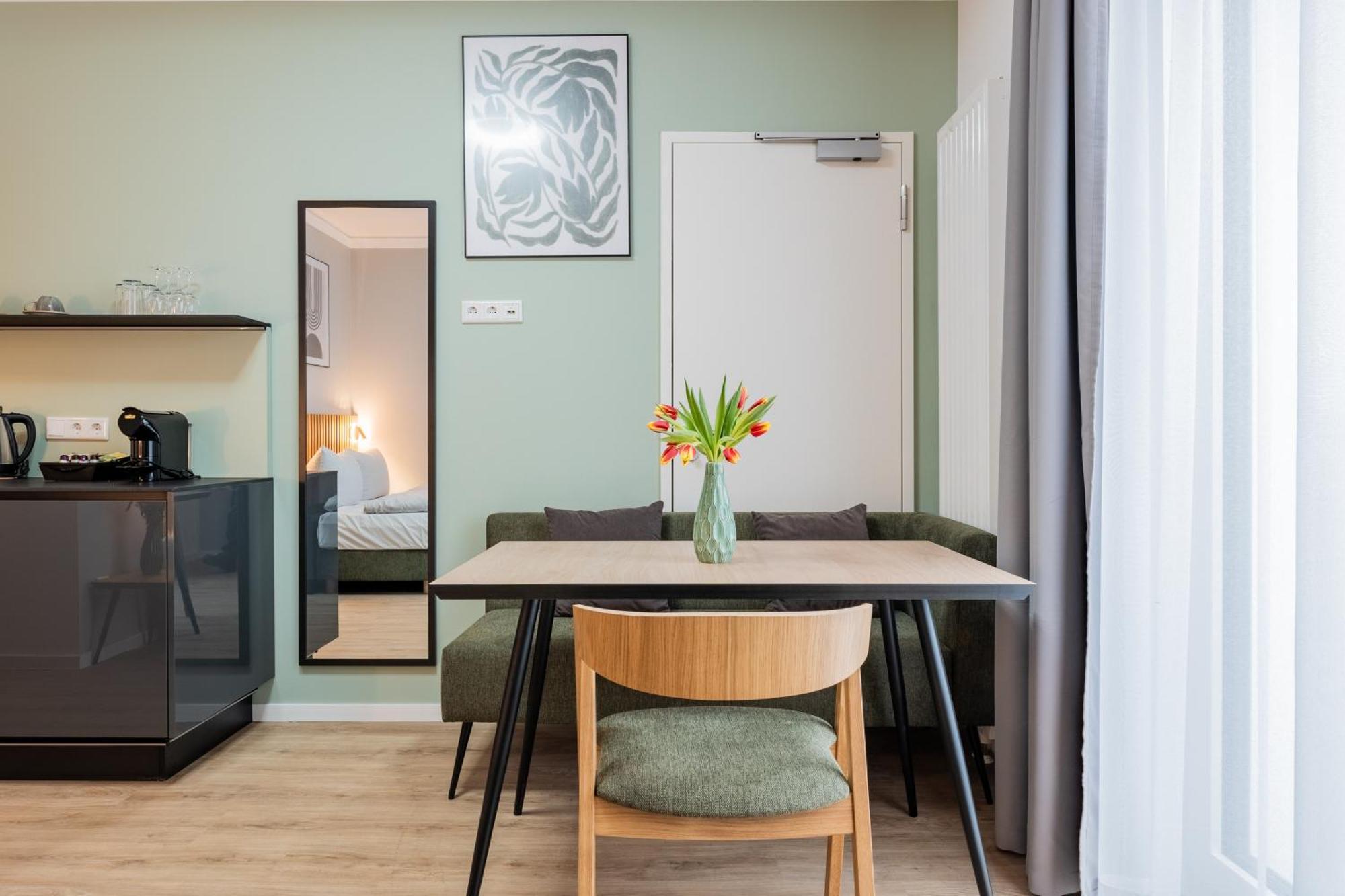Nena Apartments Berlin Adlershof Buitenkant foto