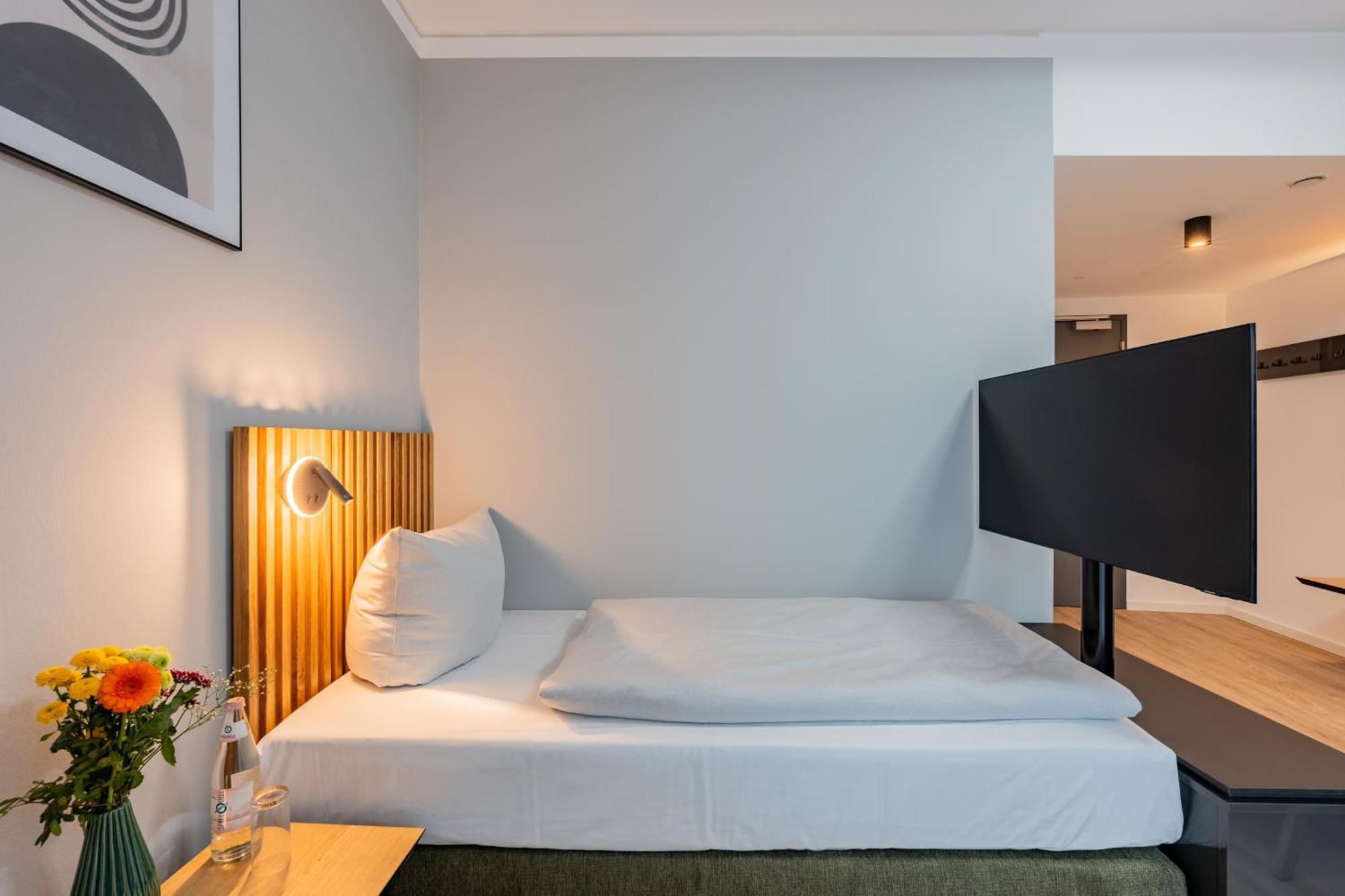 Nena Apartments Berlin Adlershof Buitenkant foto